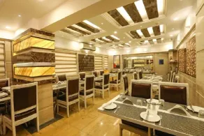 Jyoti Dwelling Hotel - Restaurant