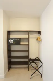 Collins Hotel - Chambre