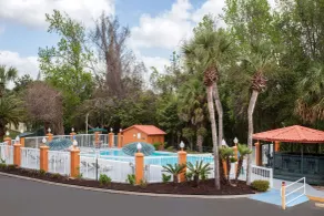 Baymont by Wyndham Lake City I-75 - Piscine