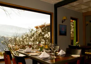 El Reloj Hotel - Restaurant
