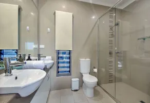 Luxury Darwin City Lights Jacuzzi Central Location Large House New Furnishings - Bagno