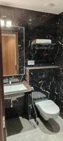 Magnus Nexstar Suites Kalyani Nagar, Pune - Badeværelse