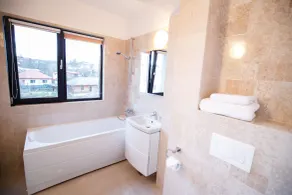 Metropolitan Iassium Luxury Suites - Bathroom