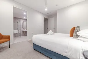 Astina Suites, Penrith - Habitación