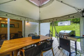 Lakefront West Sand Lake Home w/ Beach Access! - Interiör