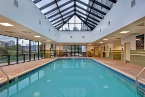 Hampton Inn & Suites Newark-Harrison-Riverwalk - Piscine