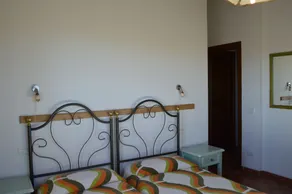 Holidays in Apartment With Swimming Pool - Zimmer