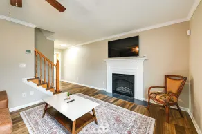6 Mi to Med District: Greenville Home w/ Yard - Interiør