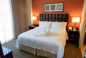 Embassy Suites Ontario Airport - Chambre