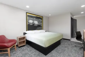 Super 8 by Wyndham Lubbock Airport - Zimmer