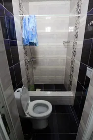 Apple Hostel Bishkek - Bathroom