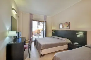 Hotel Mareluna - Room