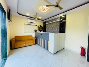 Riverside Retreat Dombivli - Swimming Pool - Couple Friendly - Comfortable Stay - Réception