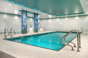 Executive Residency by Best Western Calgary City View North - Piscine