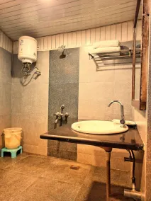 Hill 'N' You - A Boutique Garden Resort - Badrum