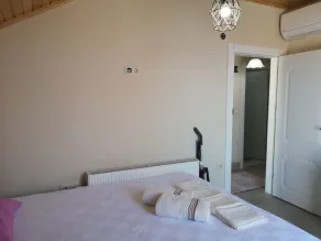 Ayka - Room