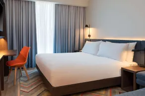 Hampton by Hilton Ashford International - Room