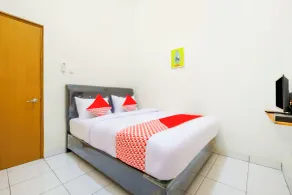 Siliwangi Guest House Syariah Tasikmalaya RedPartner - Room