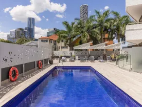 Mercure Brisbane Spring Hill - Pool