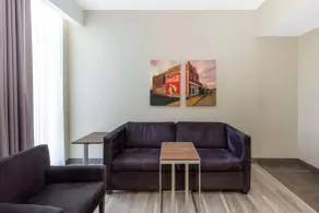 La Quinta Inn & Suites by Wyndham Tulsa Downtown - Route 66 - Rum