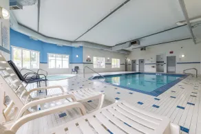 Ramada Golden - Piscine