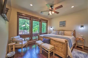 Huge Vian Family Retreat: Hot Tub + Game Room - Rum