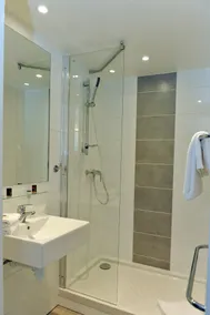 Dios Hotel - Baño