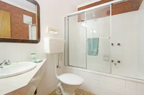 Whalers Rest Motor Inn - Badezimmer