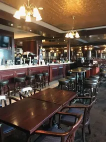 Auberge Vancouver Hotel - Restaurant