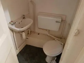 The Railway Inn - Bathroom