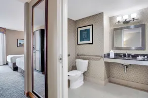 Heldrich Hotel and Conference Center - Bathroom