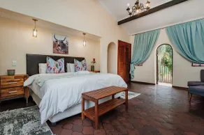 Airport Tower Lodge - Room