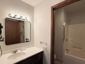 The Trail Inn - Amana, IA - Main Amana Colony - Badezimmer