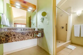 Comfort Inn Puerto Vallarta Golfside & Marina - Chambre