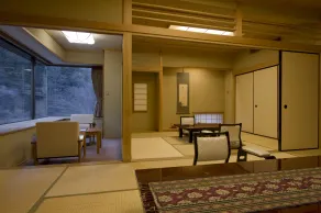 Nishiyama Onsen Keiunkan - Habitación