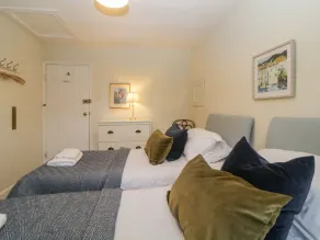 Crannacombe Farmhouse - Room