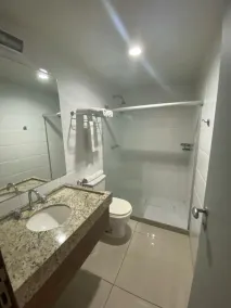 Imperial Suites - Bathroom