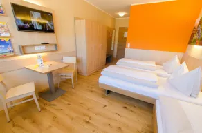 JUFA Hotel Neutal - Værelse