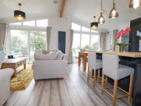 Mordros Lodge - Interior