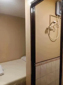 Laguno Hostel and Guest House - Chambre