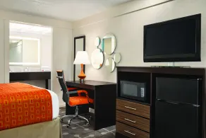 Dover Inn and Suites - Room