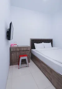 ratana cengkareng syariah - Room