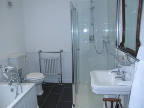 The Townhouse - Baño