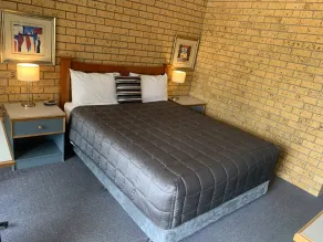 Newell Motor Inn Narrandera - Zimmer