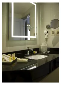 Casa Grande Suites - Bathroom