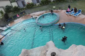 Unique Resort And Restaurant - Piscina