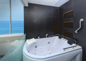 Wyndham Manta Sail Plaza Hotel and Convention Center - Room