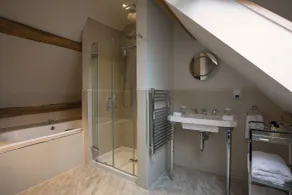 Fawsley Hall Hotel - Bathroom