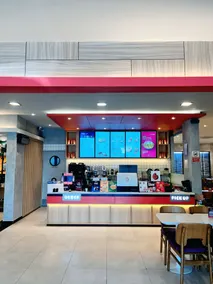 Avira Hotel Makassar - Restaurant