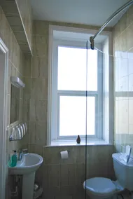 The Aqua - Bathroom